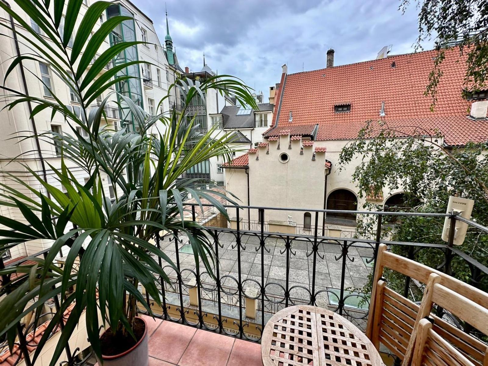 Apartment Siroka 14 Прага Екстериор снимка