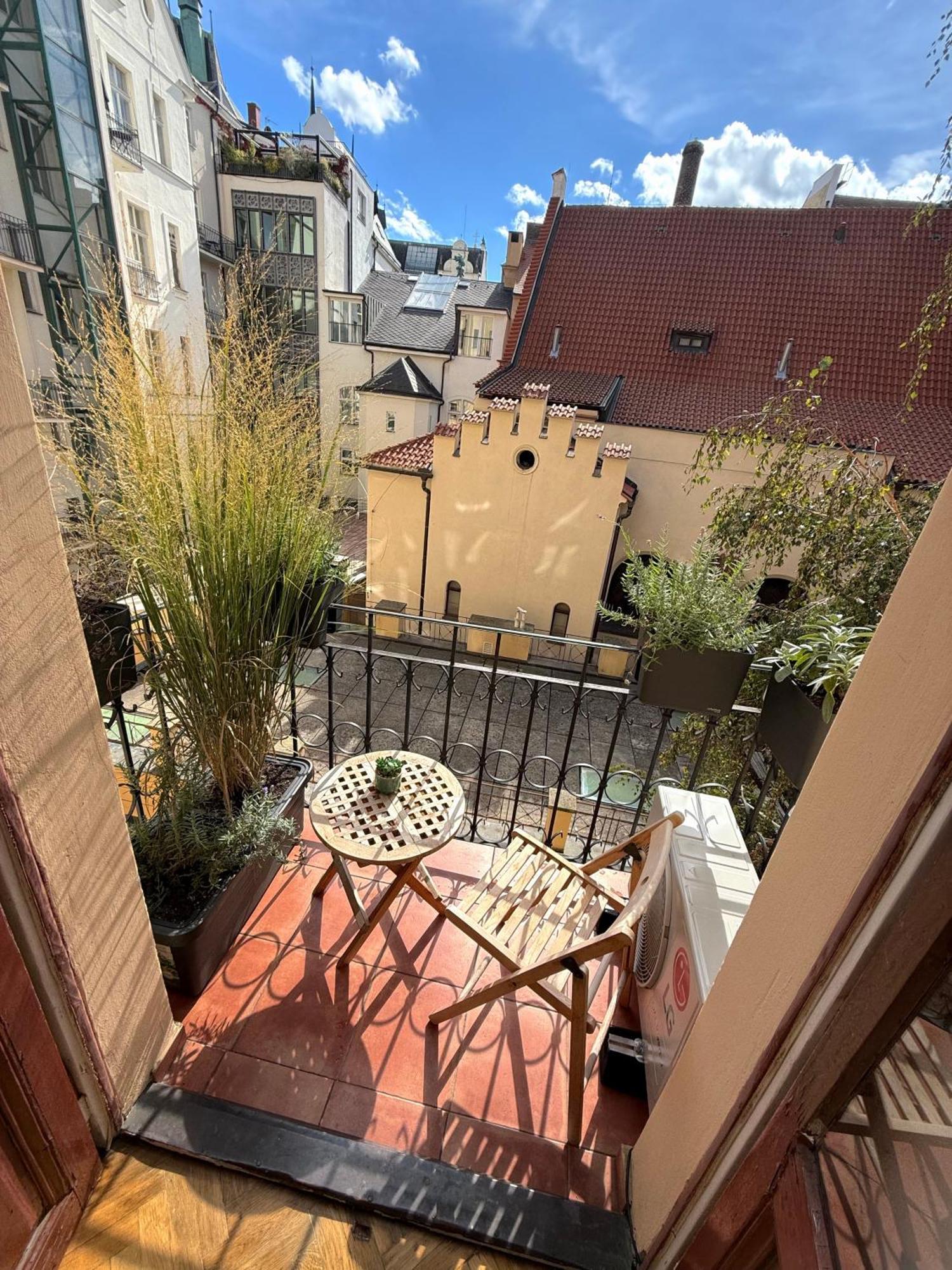 Apartment Siroka 14 Прага Екстериор снимка